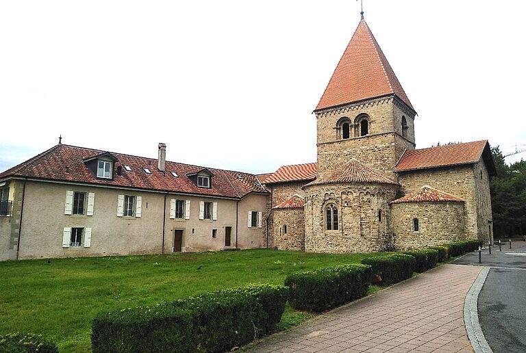 Romanische Kirche von St. Sulpice Romanische Kirche von St. Sulpice